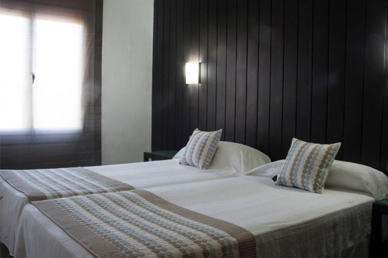Apartamentos Royal Life Mahón Quarto foto