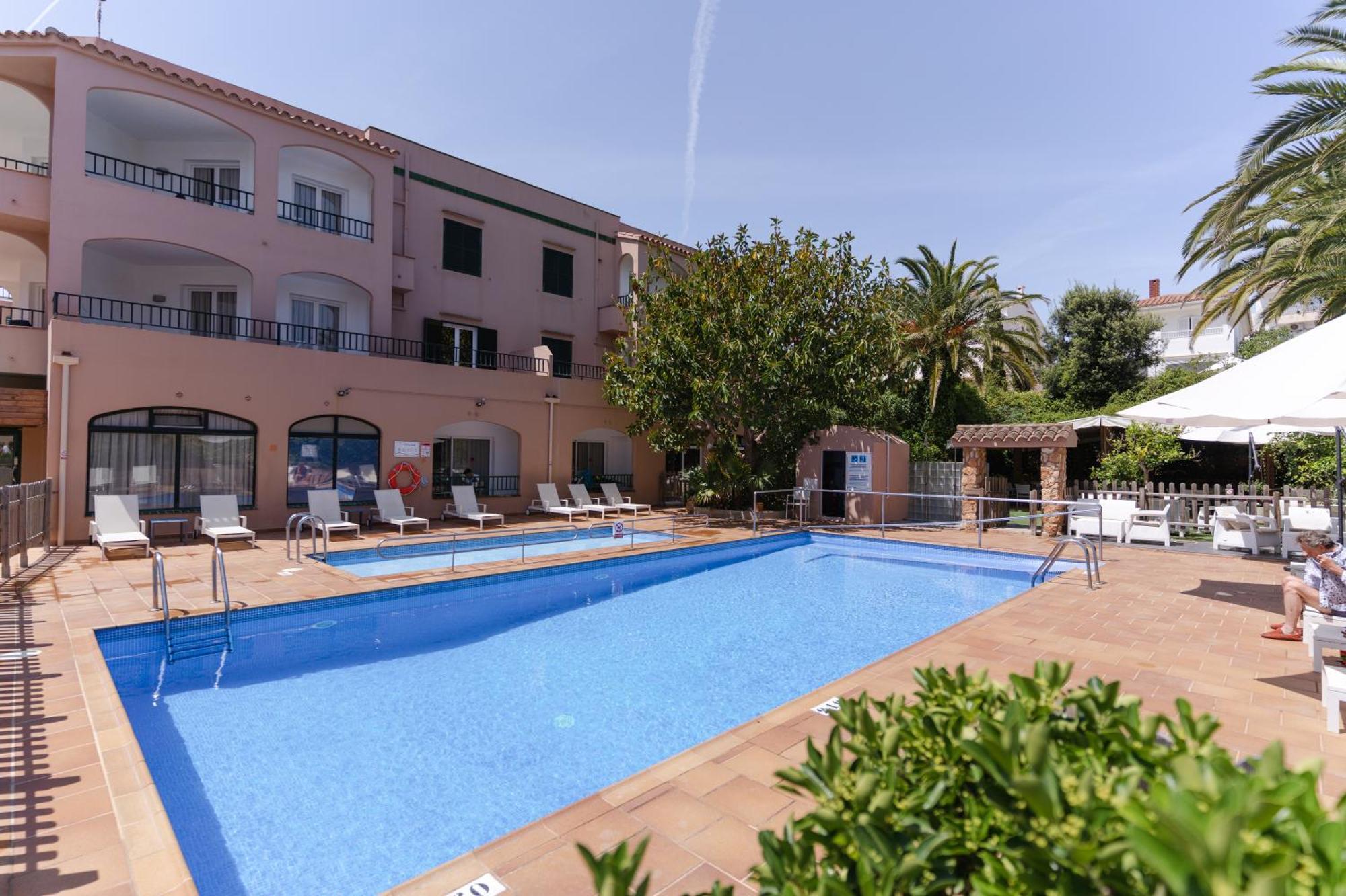 Apartamentos Royal Life Mahón Exterior foto